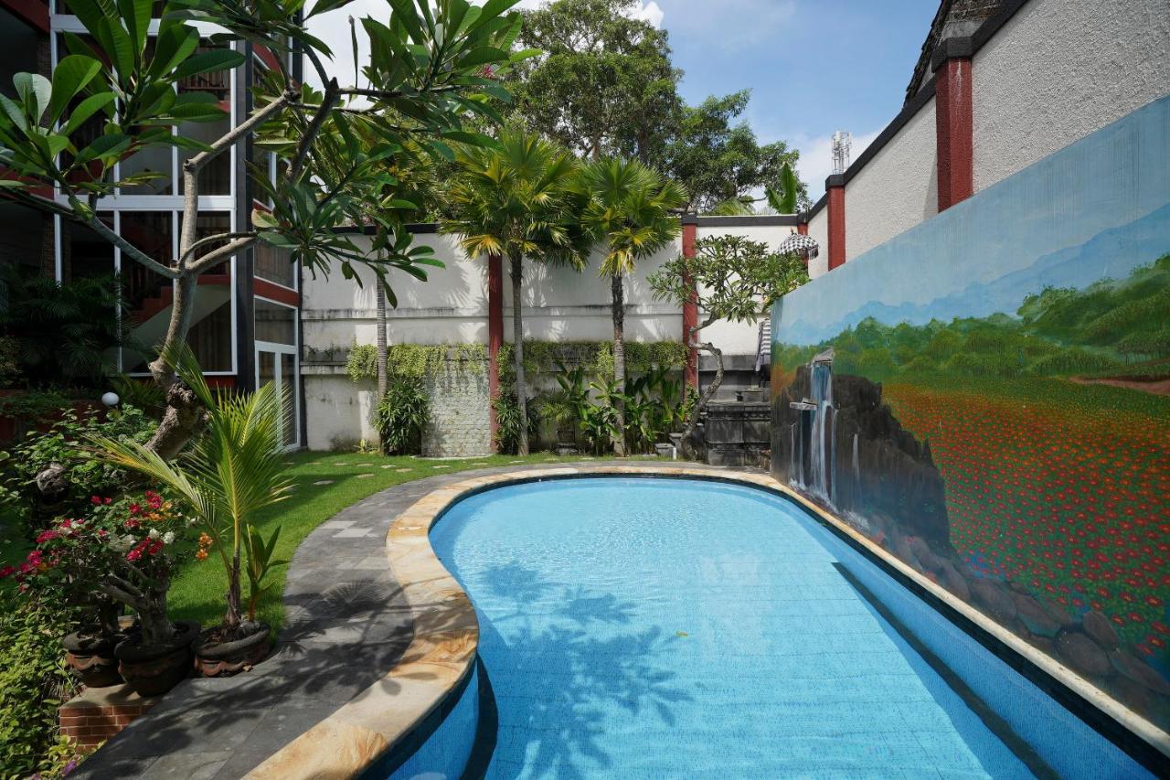 Oyo 2392 Nusa Dua Eling Inn Екстер'єр фото