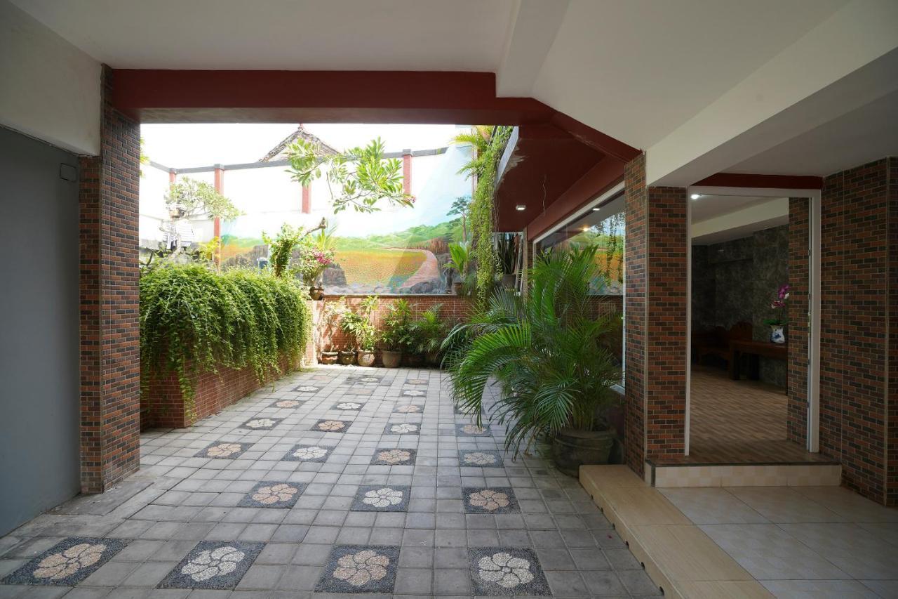 Oyo 2392 Nusa Dua Eling Inn Екстер'єр фото