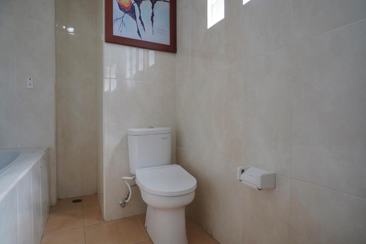 Oyo 2392 Nusa Dua Eling Inn Екстер'єр фото