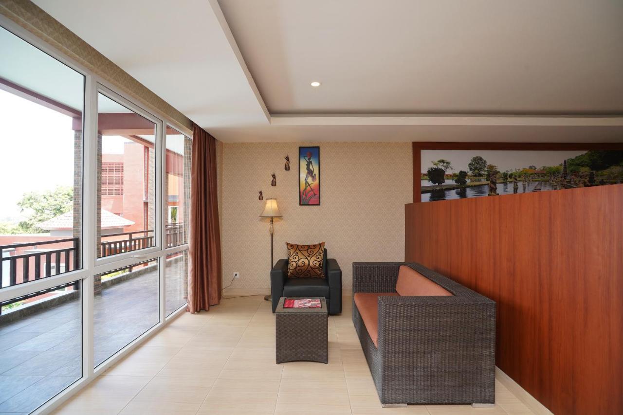 Oyo 2392 Nusa Dua Eling Inn Екстер'єр фото