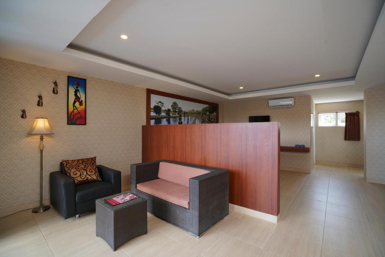 Oyo 2392 Nusa Dua Eling Inn Екстер'єр фото